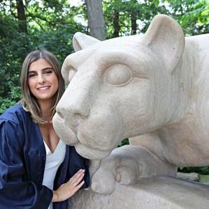 Meet your Posher, Julia